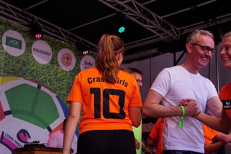 Com Together Cup